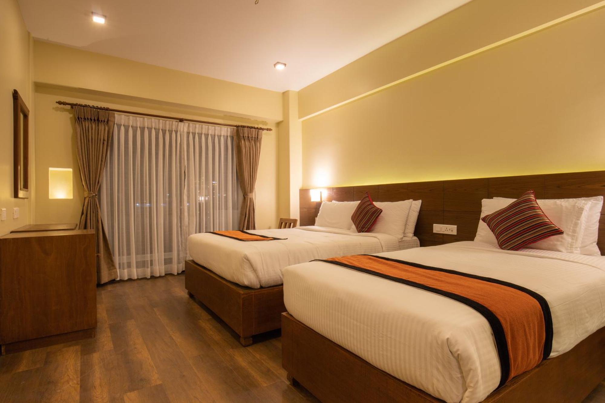 Oaks Inn Plaza Delhi Airport New Delhi Buitenkant foto