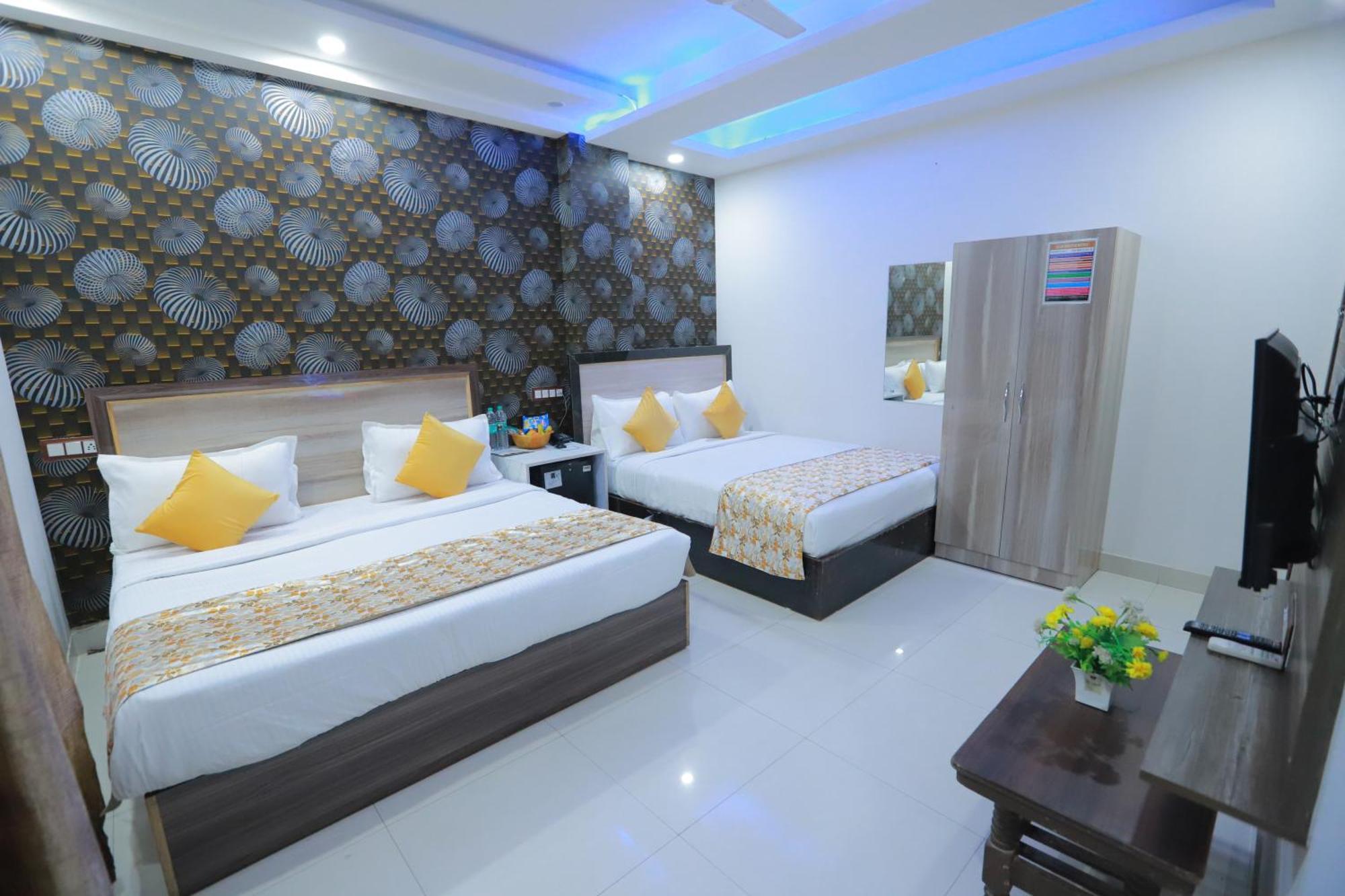 Oaks Inn Plaza Delhi Airport New Delhi Buitenkant foto